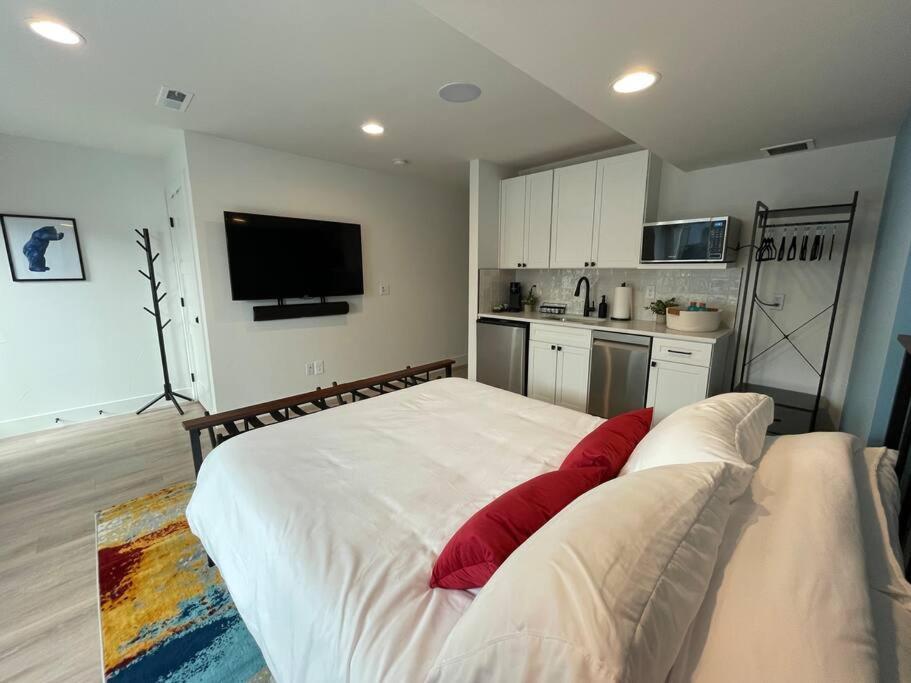 Private, Cozy, Suite By Mile High Stadium And Downtown Denver! Exterior photo